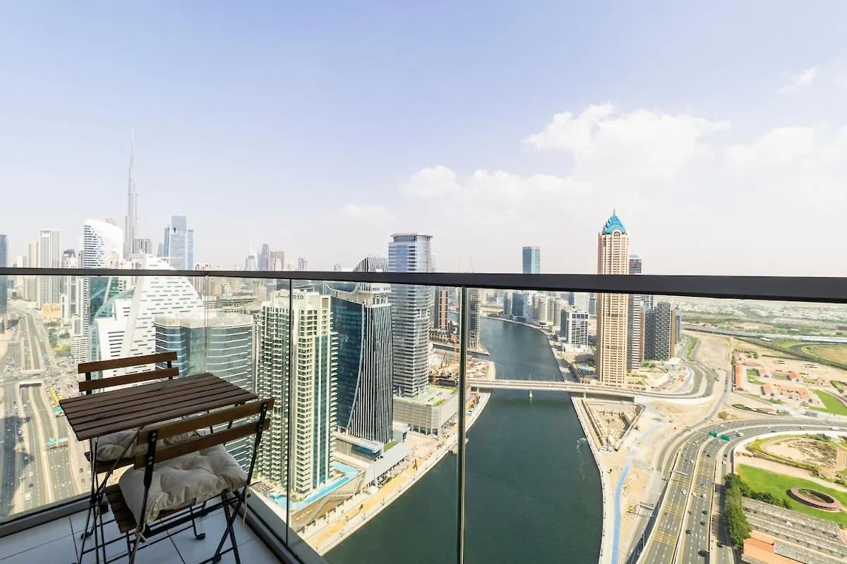 Burj Khalifa View Apartment In Business Bay Дубай 0*,