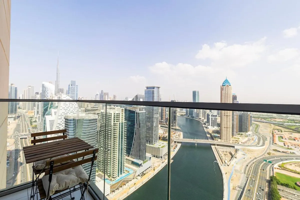 Burj Khalifa View Apartment In Business Bay Дубай 0*,